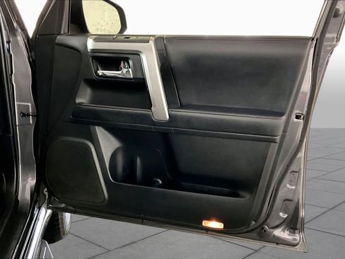 Used 2021 Toyota 4Runner Limited AWD/4WD image 22