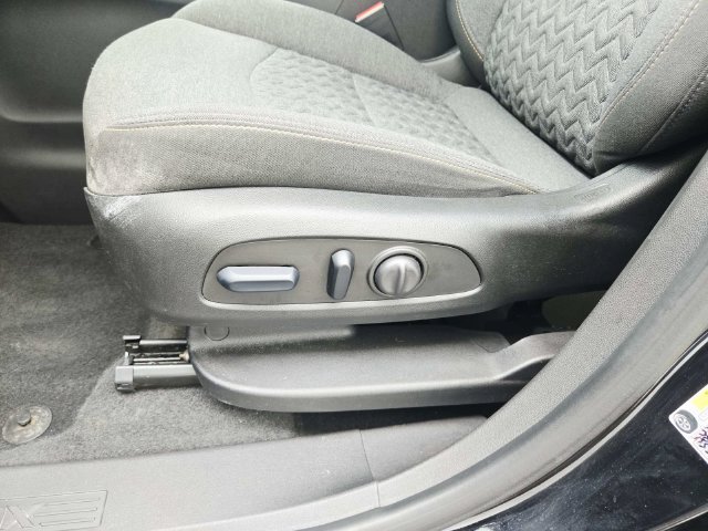 Used 2023 Chevrolet Equinox LT FWD image 33