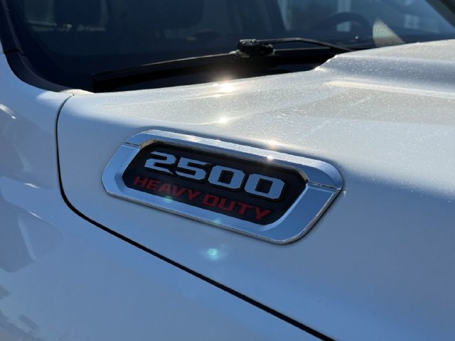 Used 2024 RAM 2500 Laramie AWD/4WD image 8