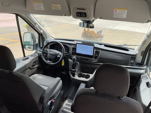 Used 2022 Ford Transit 350 XLT RWD image 22