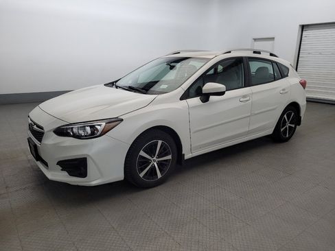 Used 2019 Subaru Impreza 2.0i Premium w/ Eyesight & BSD/Rcta & SRF AWD/4WD image 2