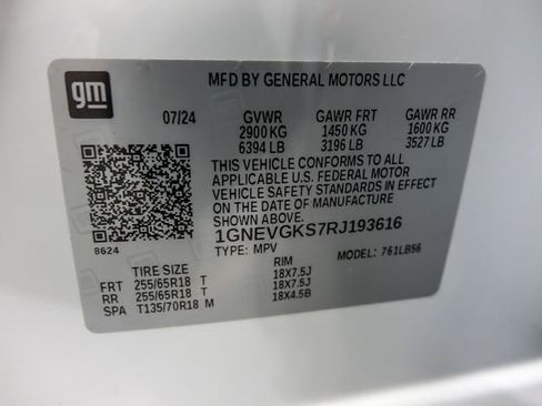 Used 2024 Chevrolet Traverse LT image 37