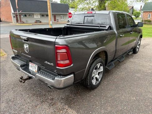 Used 2019 RAM 1500 Laramie AWD/4WD image 5