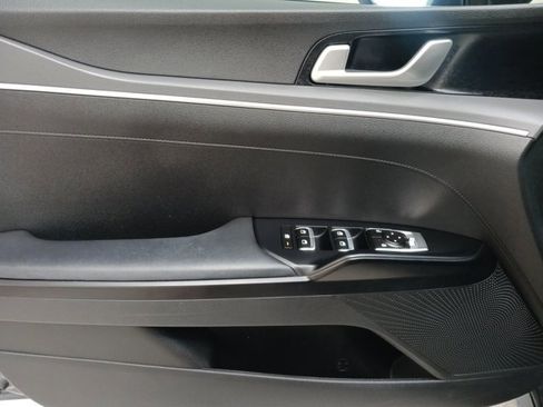 Used 2022 Kia K5 LXS image 25