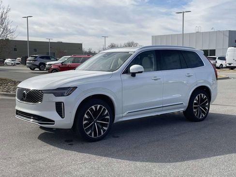 New 2026 Volvo XC90 B6 Ultra image 24