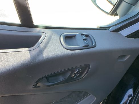 Used 2023 Ford Transit 250 148 High Roof AWD image 12