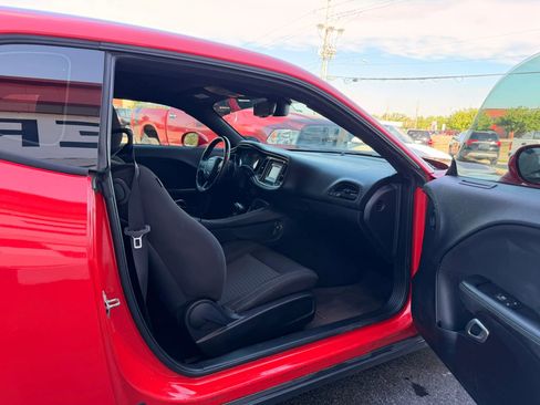 Used 2016 Dodge Challenger R/T w/ Blacktop Package RWD image 23