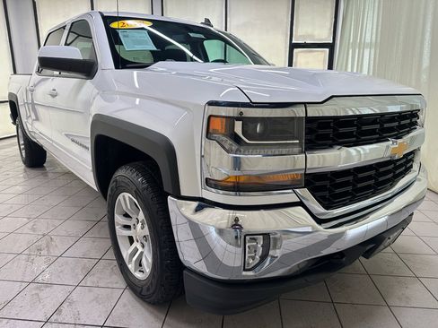 Used 2018 Chevrolet Silverado 1500 LT w/ All Star Edition image 2