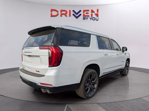 New 2026 GMC Yukon XL Denali w/ Sun & Power Step Package image 5