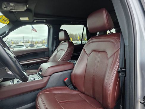 Used 2024 Ford Expedition Limited AWD/4WD image 21