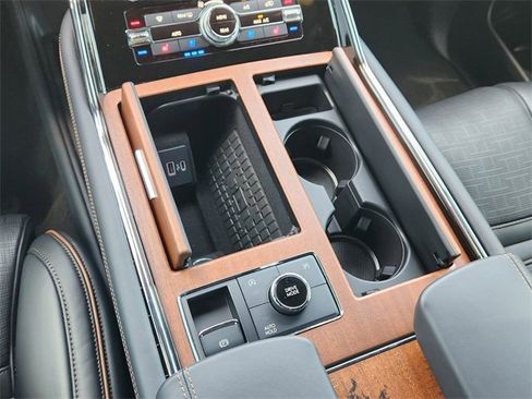 New 2024 Lincoln Navigator Black Label image 20