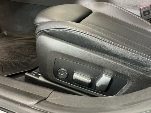 Certified 2023 BMW 330i Sedan w/ Premium Package RWD image 20