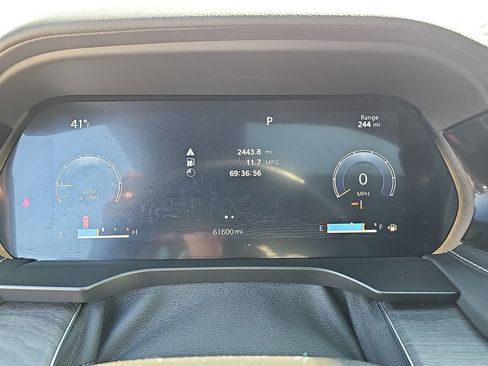 Used 2022 Jeep Grand Cherokee L Overland w/ Luxury Tech Group IV AWD/4WD image 32