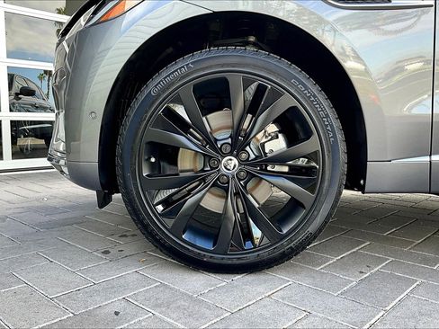 New 2026 Jaguar F-PACE R-Dynamic S image 12