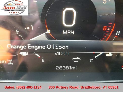 Used 2025 GMC Yukon XL Denali Ultimate AWD/4WD image 18
