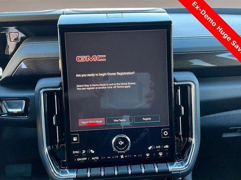 New 2026 GMC Yukon Elevation w/ LPO, Elevation Black Package image 6