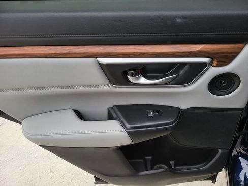Used 2020 Honda CR-V Touring image 13