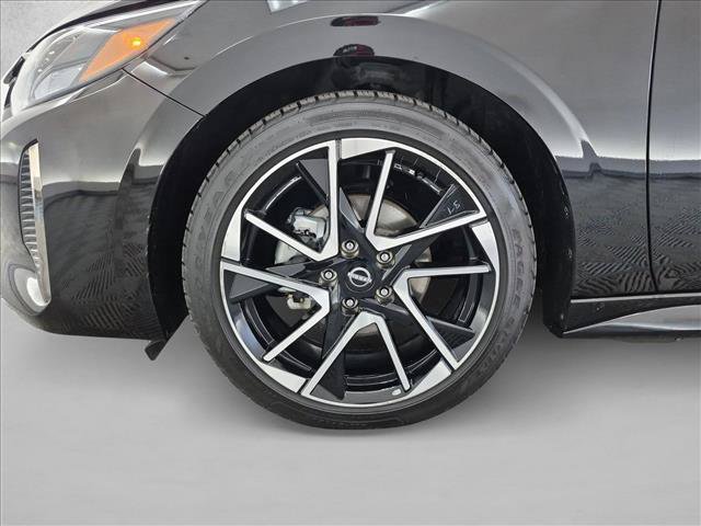 Used 2025 Nissan Sentra SR FWD image 26
