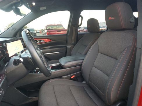 Certified 2024 Chevrolet Traverse Z71 w/ Enhanced Driving Package image 19