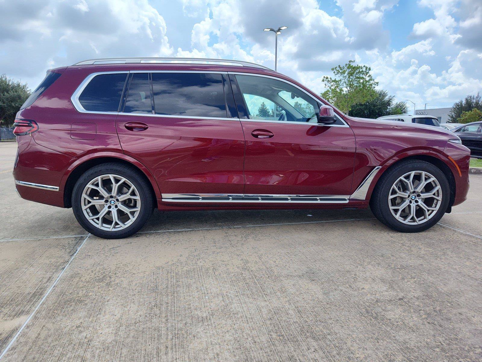 Used 2026 BMW X7 xDrive40i AWD/4WD image 6