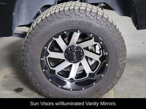 Used 2019 RAM 1500 Big Horn AWD/4WD image 40
