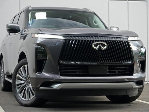 Used 2025 INFINITI QX80 Luxe AWD/4WD image 4