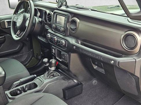 Used 2021 Jeep Wrangler Unlimited Sport AWD/4WD image 19