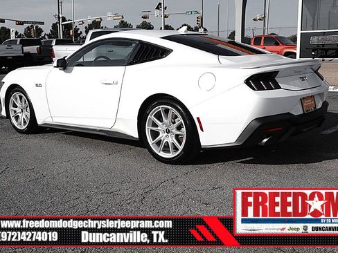 Used 2024 Ford Mustang GT Premium RWD image 3