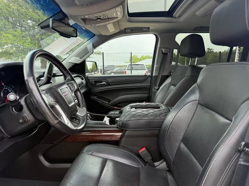 Used 2019 GMC Yukon XL SLT w/ Open Road Package RWD image 10