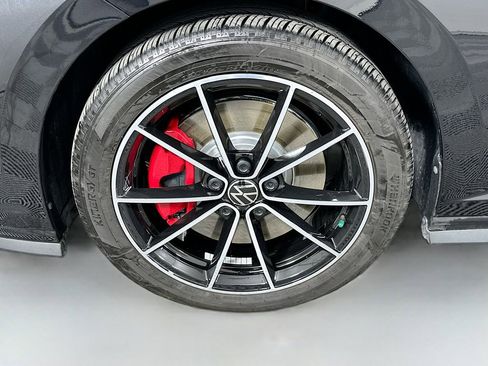 Used 2025 Volkswagen Jetta GLI Autobahn image 30