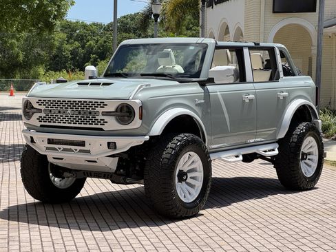 Used 2024 Ford Bronco Outer Banks image 57