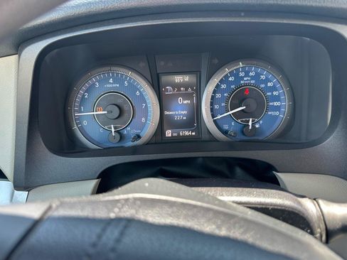 Used 2018 Toyota Sienna LE w/ Protection Package FWD image 14
