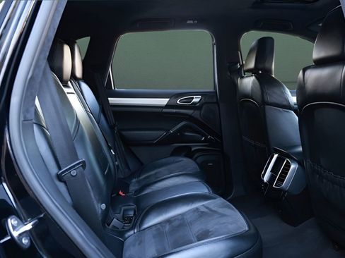 Used 2013 Porsche Cayenne GTS AWD/4WD image 21