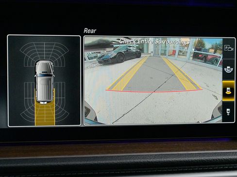 Used 2021 Mercedes-Benz G 550 image 32