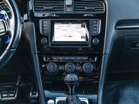 Used 2015 Volkswagen Golf R 4Motion image 76