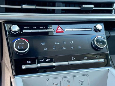 New 2026 Hyundai Santa Fe SE FWD image 27