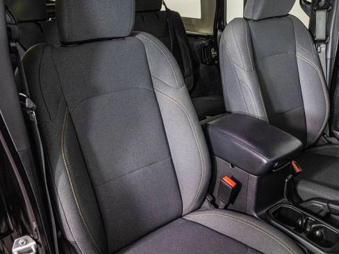 Used 2024 Jeep Wrangler Willys image 38