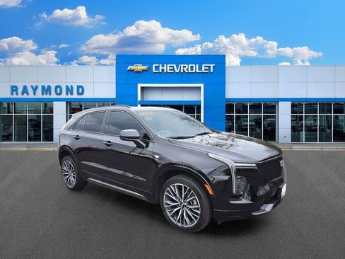 Certified 2024 Cadillac XT4 Sport w/ Technology Package AWD/4WD image 10