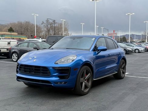 Used 2015 Porsche Macan Turbo image 3