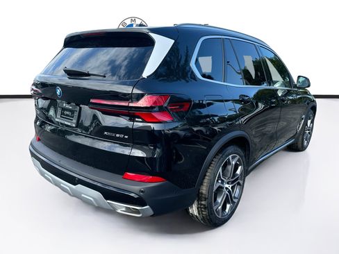 New 2026 BMW X5 xDrive50e w/ Premium Package AWD/4WD image 6
