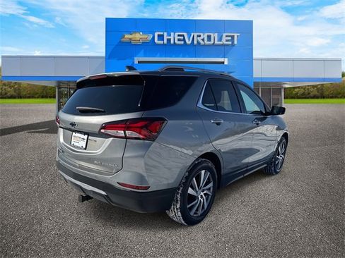 Used 2023 Chevrolet Equinox Premier image 6