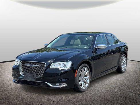 Used 2021 Chrysler 300 Touring L RWD image 5
