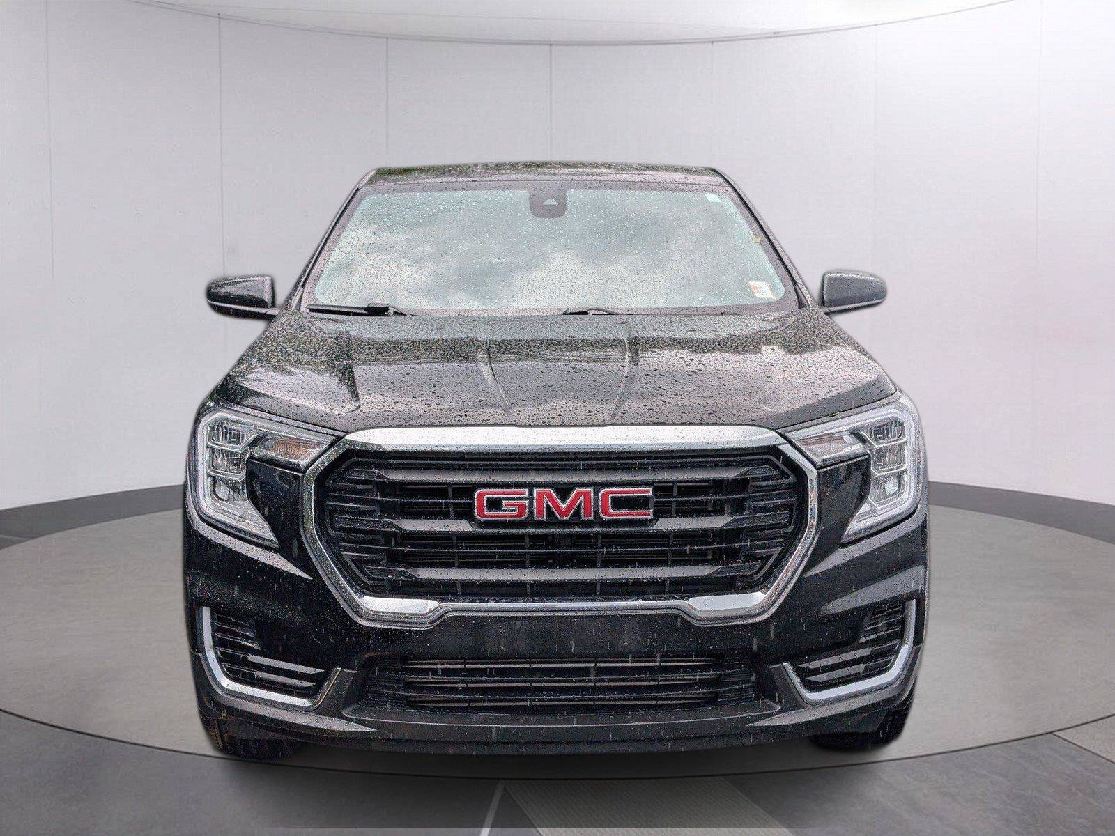 Used 2024 GMC Terrain SLE AWD/4WD image 8