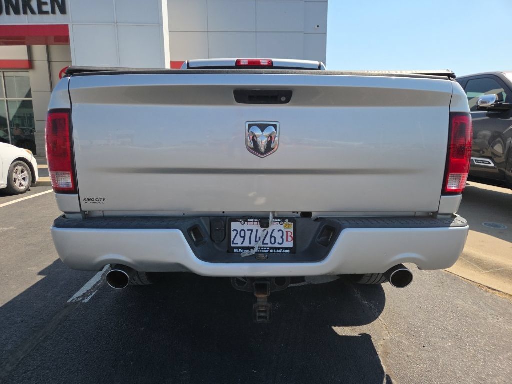 Used 2014 RAM 1500 Express RWD image 4