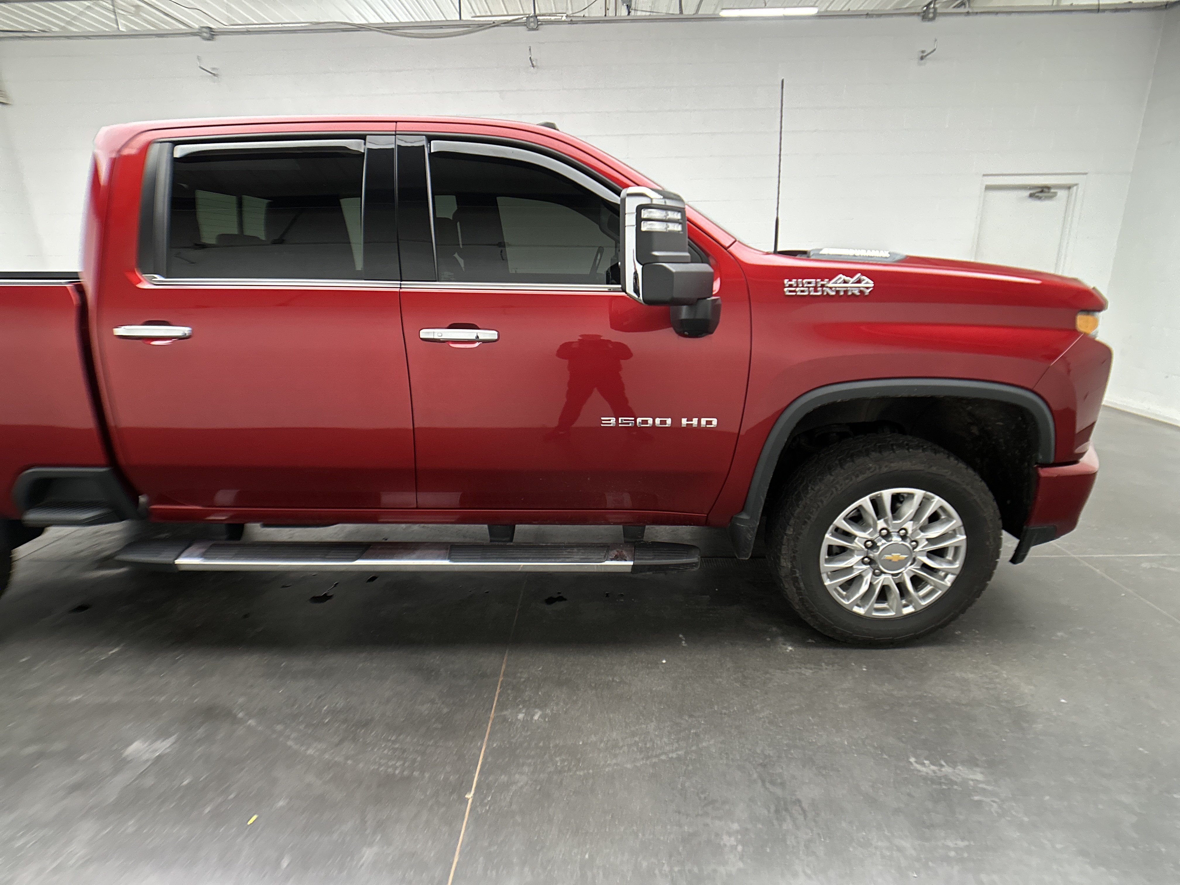 Used 2022 Chevrolet Silverado 3500 High Country AWD/4WD image 12