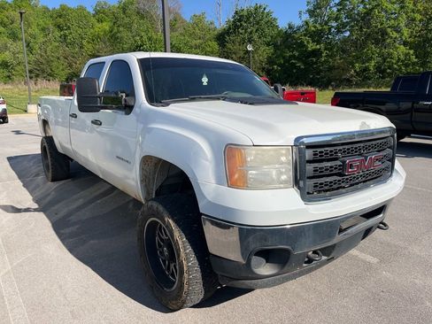 Used 2014 GMC Sierra 2500 W/T image 2