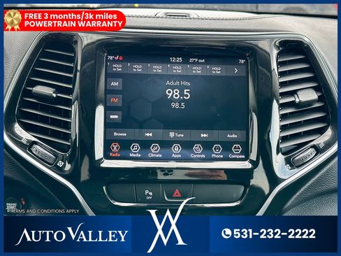 Used 2019 Jeep Cherokee Limited image 33