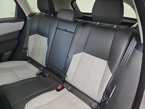 Used 2025 Land Rover Range Rover Velar Dynamic SE image 14
