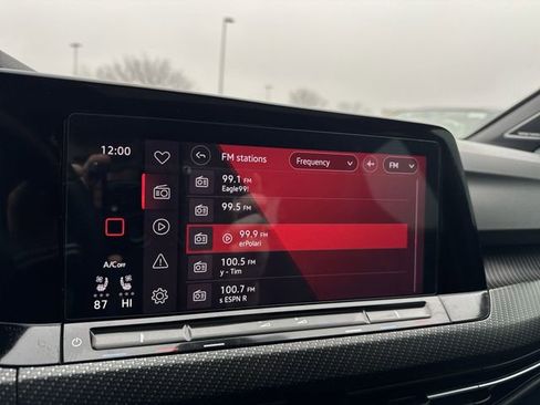 Used 2022 Volkswagen Golf R AWD/4WD image 13