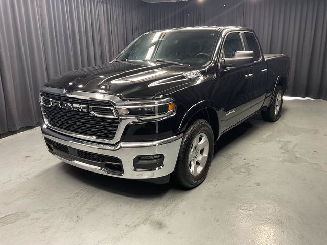 Used 2025 RAM 1500 Big Horn AWD/4WD image 3
